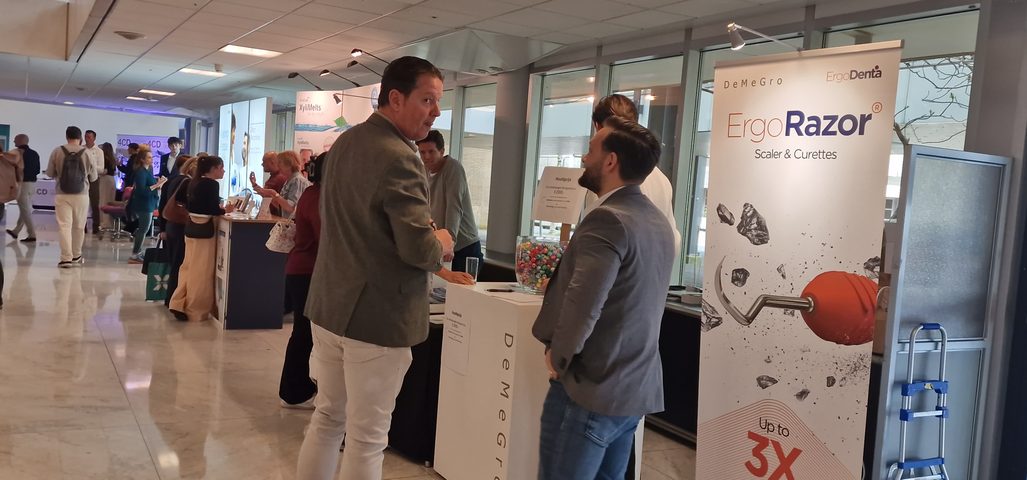 Busy ErgoDenta booth run by Demegro